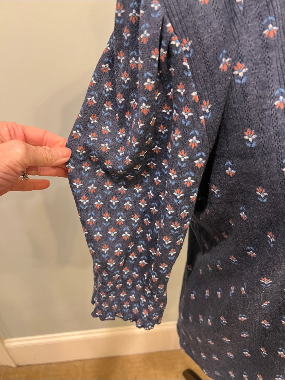 Lucky Brand Navy Blue Floral Henley Blouse with Puff Sleeves - Picture 4 of 6